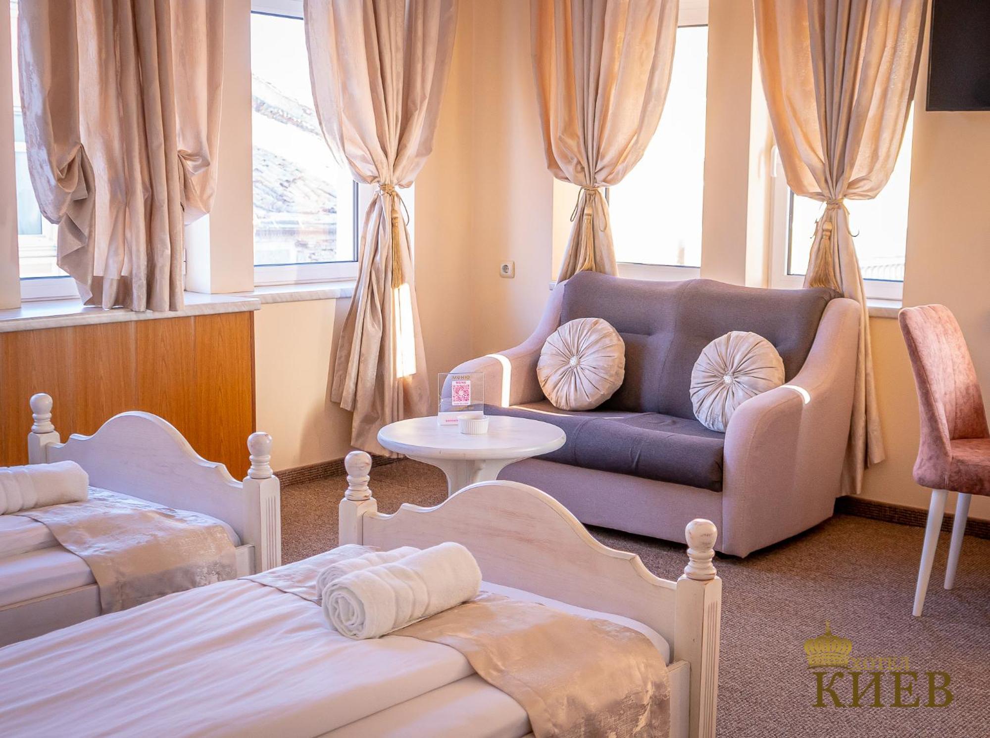 Hotel Kiev Tırnova Dış mekan fotoğraf